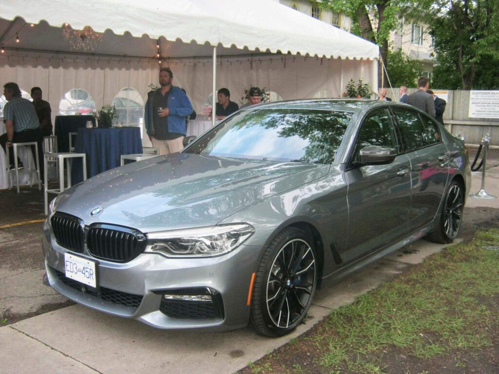 Birchwood BMW Debuts New 5-series